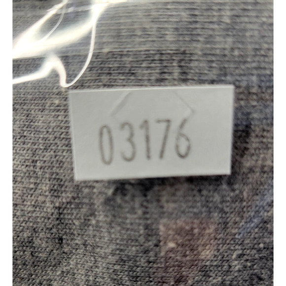 Disney Parks T-shirt Grumpy Adult Medium Gray Heathered Graphic Short Sleeves - Picture 11 of 11